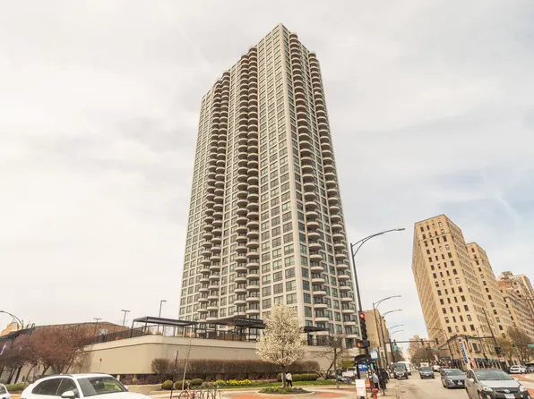 2020 N Lincoln Park W APT 11C, Chicago, IL 60614