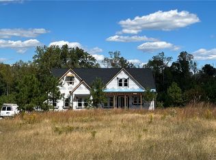 1732 Fishers Pond Dr, Maidens, VA 23102