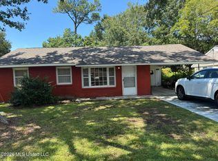1217 13th Ct, Pascagoula, MS 39567