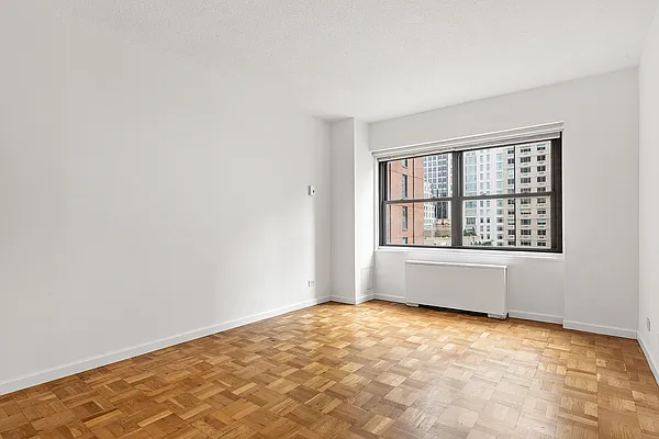 Rented by Compass | media 10