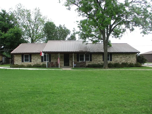 550 Rs County Rd #3425, Emory, TX 75440