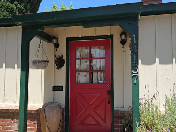 14137 Hamlin St, Van Nuys, CA 91401