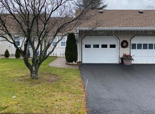 92 Halls Croft Rd UNIT D, Freehold, NJ 07728