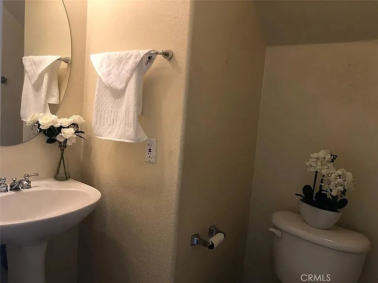 33365 Alagon St — Photo 5