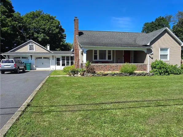 78 Bangor Junction Rd, Bangor, PA 18013