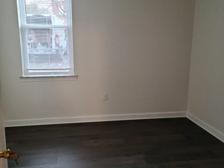 1017 W Clay St — Photo 7