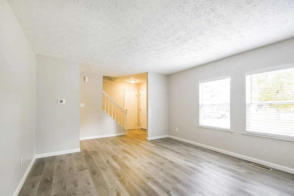 4 bed, 2.5 bath, 2116 sqft, $2,485 — Photo 4