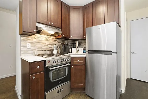 Rented by Corcoran | media 15