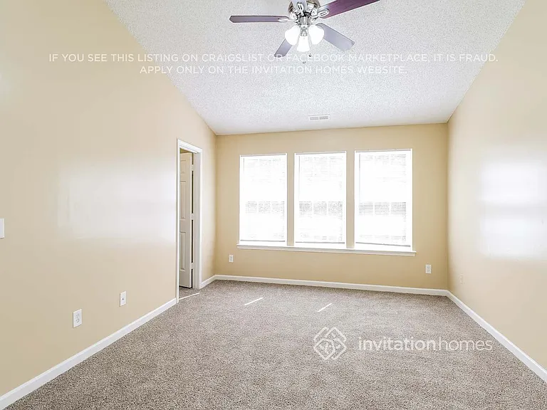 1009 Omaha Dr — Photo 12