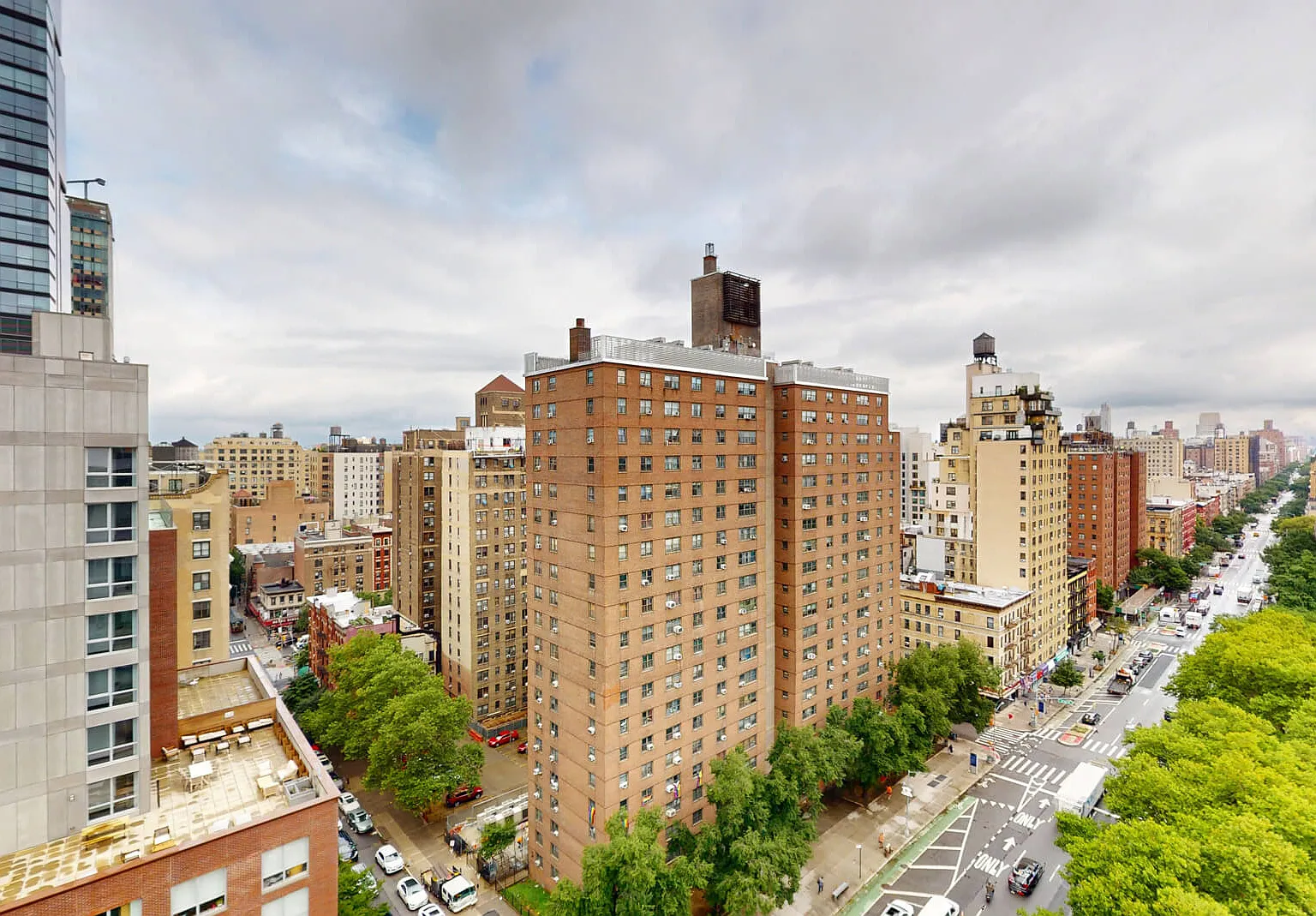 801 Amsterdam Avenue — Photo 3
