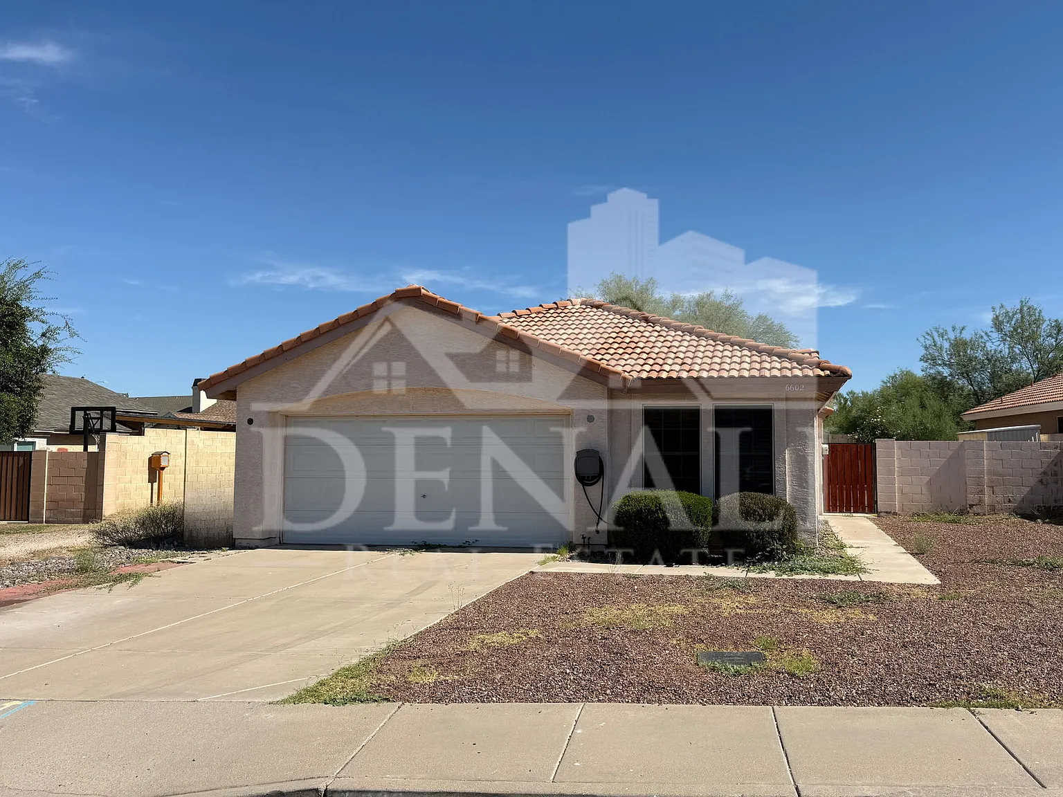 3 bed, 2.0 bath, 1288 sqft, $2,095 — Photo 1