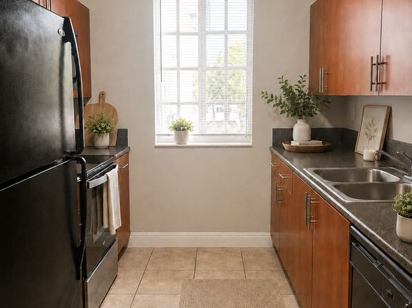 8703 W Sample Rd #107