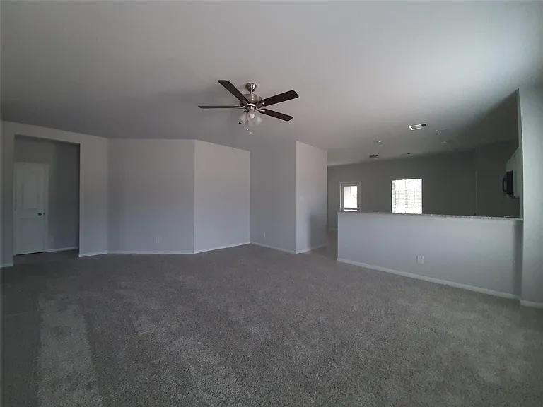 5855 Strawflower Ln — Photo 9