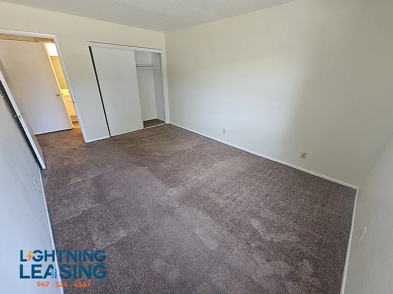 8731 De Soto Ave #101 — Photo 8