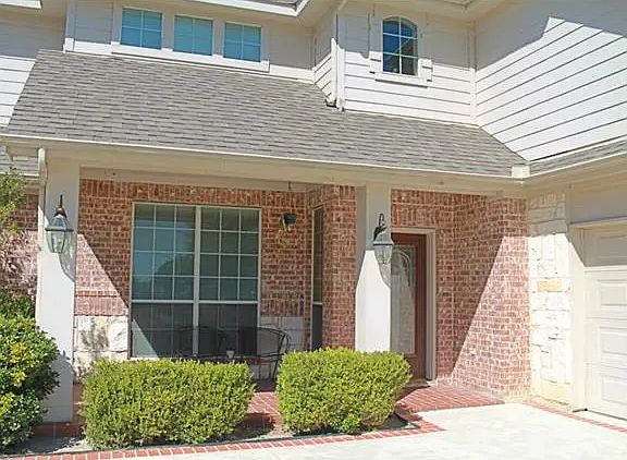 5th image of 3700 Lindale Dr