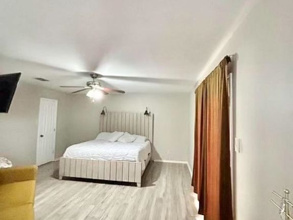 4th image of 3054 Saint Isaac Loop