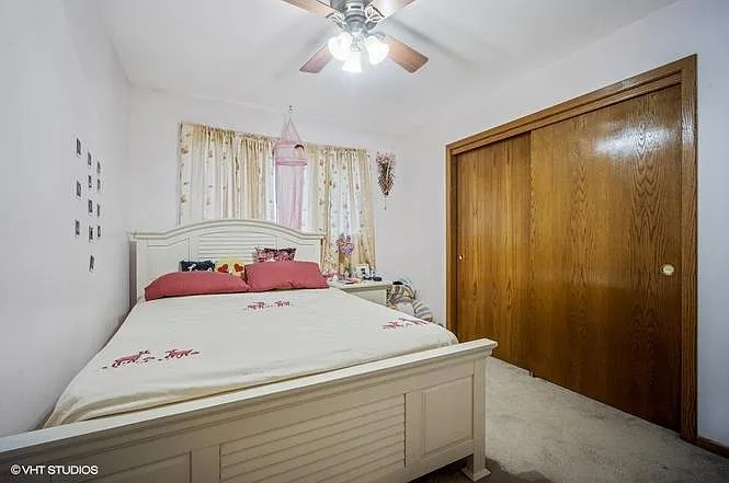 3 bed, 1600 sqft, $2,200 — Photo 2