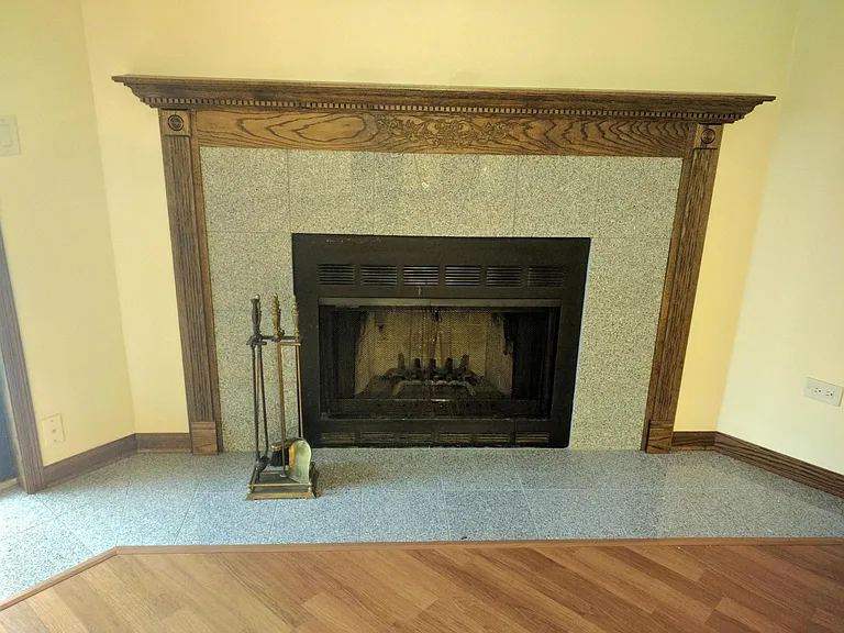 448 E Osage Ln — Photo 14