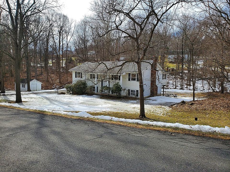 1st image of 138 Hillcrest Dr