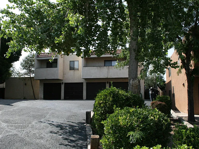 11420 Prospect Ave NE #D — Photo 1