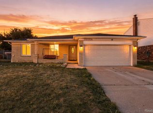38314 Steede Dr, Sterling Heights, MI 48310