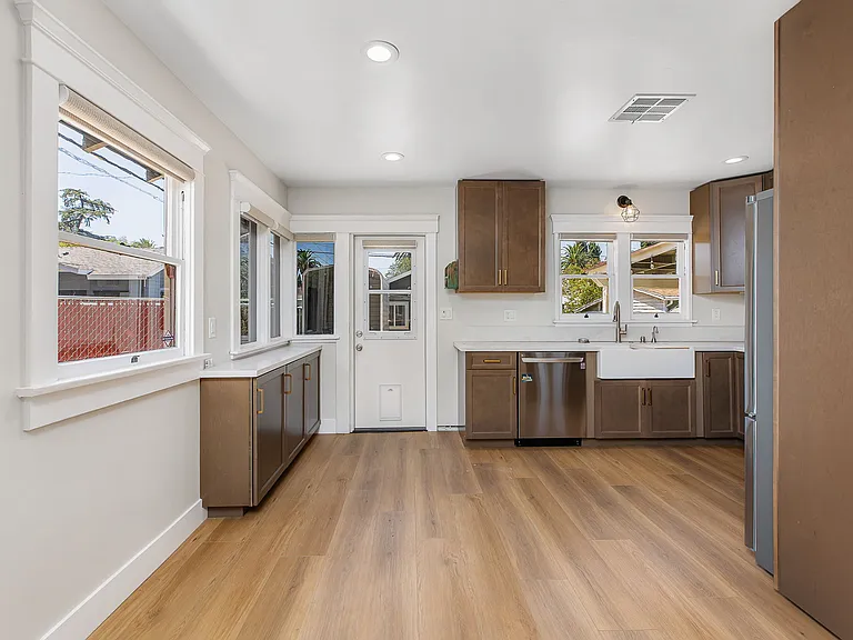 3844 Linwood Pl — Photo 27