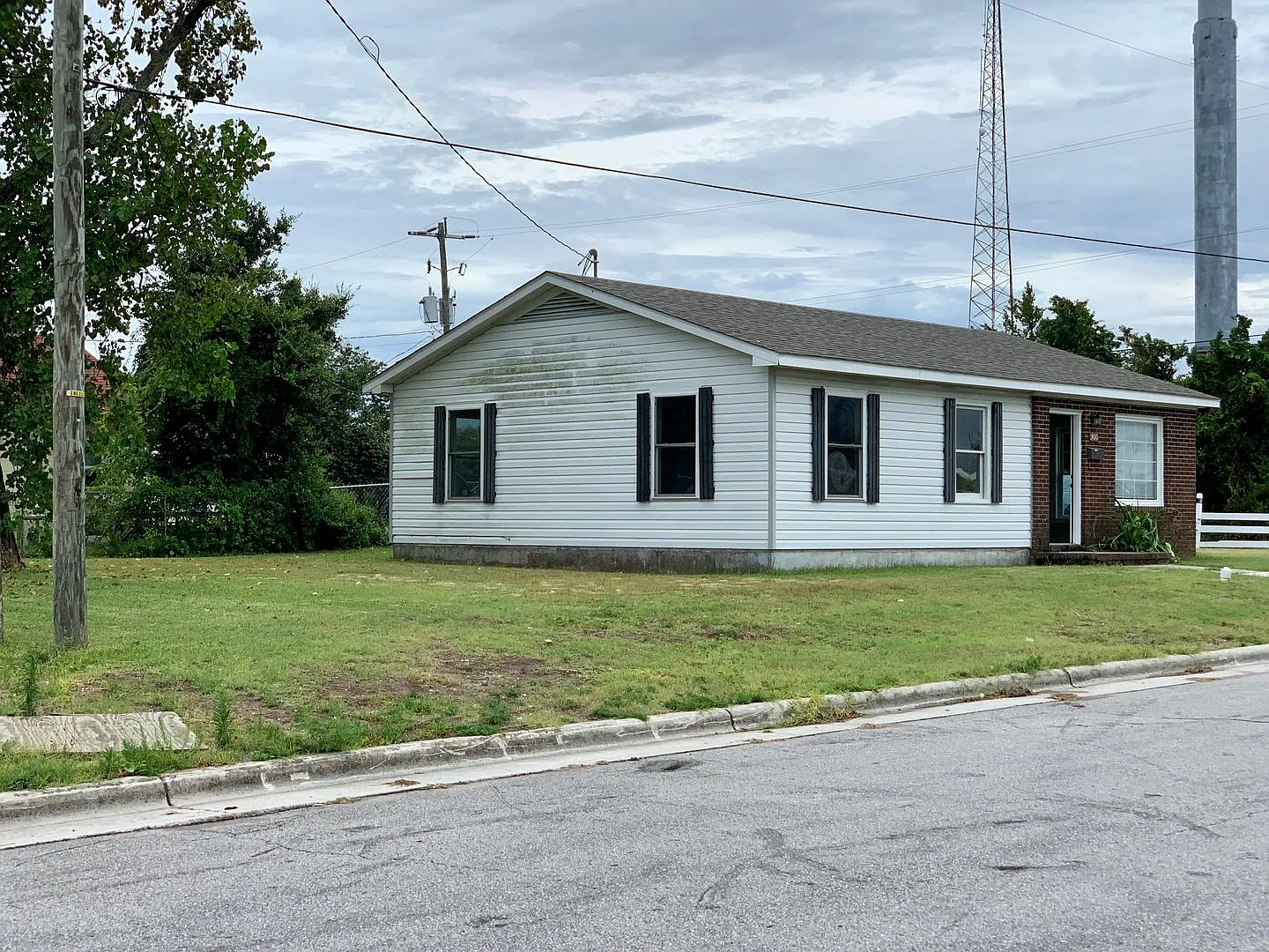 3 Bedrooms 2 blocks to water & Morehead City Waterfront in Historic Walking District of Morehead ... — Photo 3