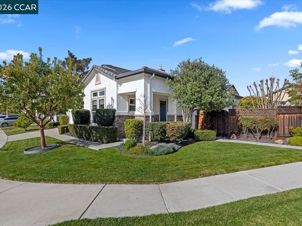 4871 Redwood Ave, Dublin, CA 94568