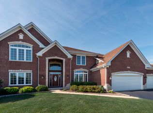 38W291 Callighan Pl, Geneva, IL 60134