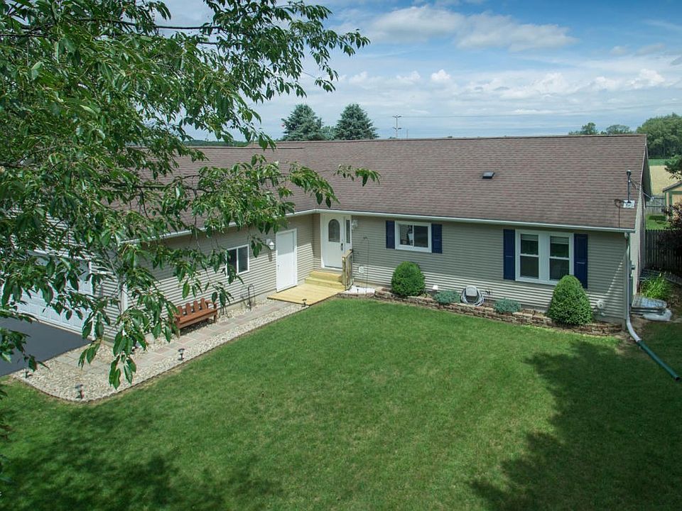 1075 Sir Knight Rd-101
