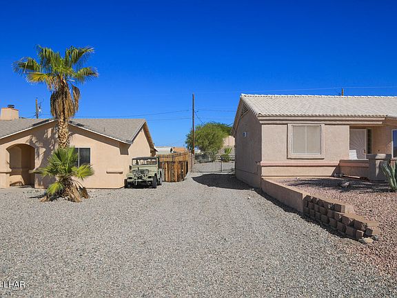 3rd image of 3055 Marlin Dr