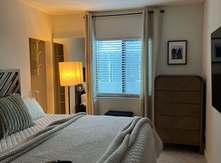 643 N Vista St, Los Angeles, CA 90036