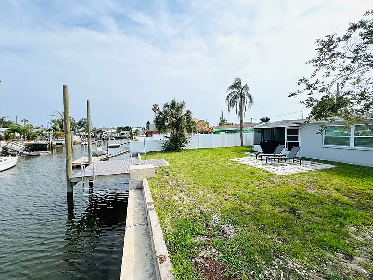 13610 Britton Dr — Photo 17
