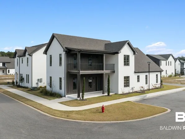 926 Inlet Cir, Gulf Shores, AL 36542