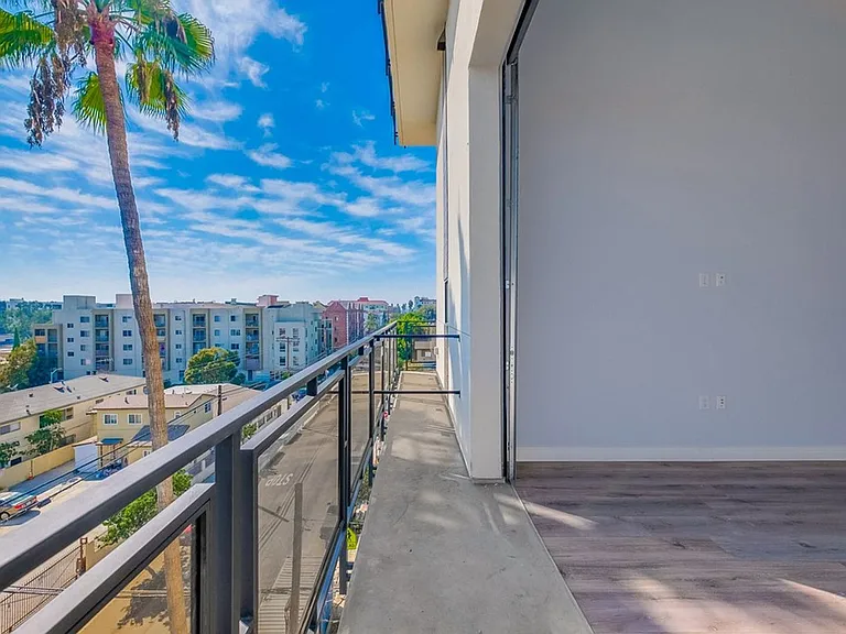 Lux Lofts LA — Photo 45