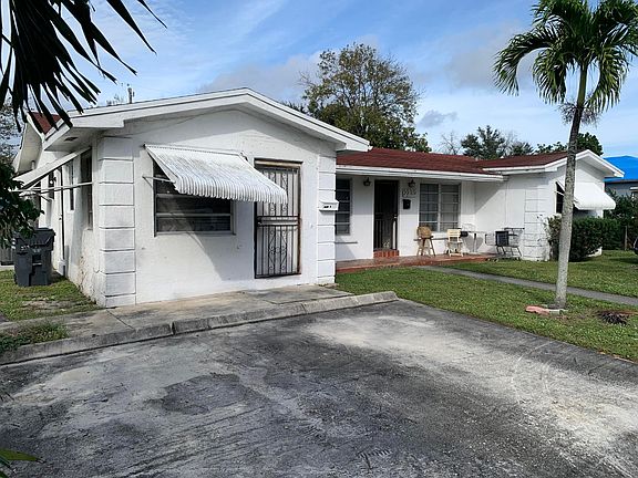 3rd image of 2239 Charleston Street