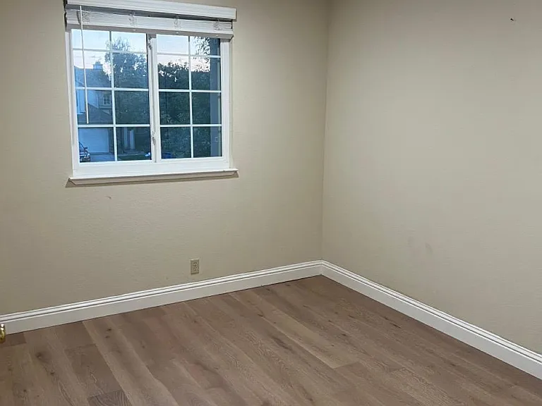 34520 Willbridge Ter — Photo 13