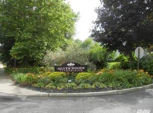 57 Sutton Pl, Islandia, NY 11749