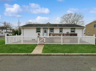 24 Main St, East Brunswick, NJ 08816