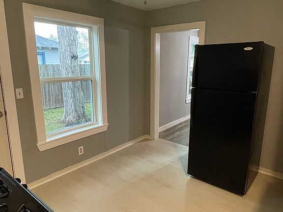 5th image of 708 S Hardie St