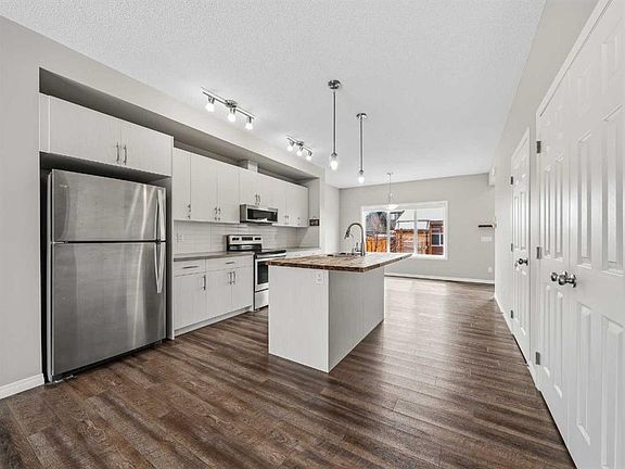 5th image of 89 N Walgrove Rise SE