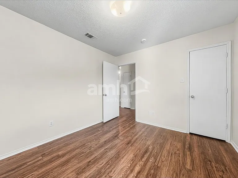 12229 Rolling Ridge Dr — Photo 13