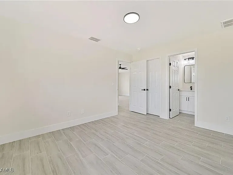4733 28th St SW — Photo 6