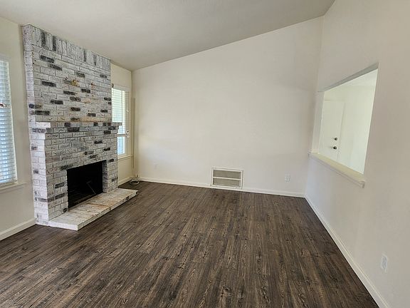 5th image of 8989 Park Meadows Dr
