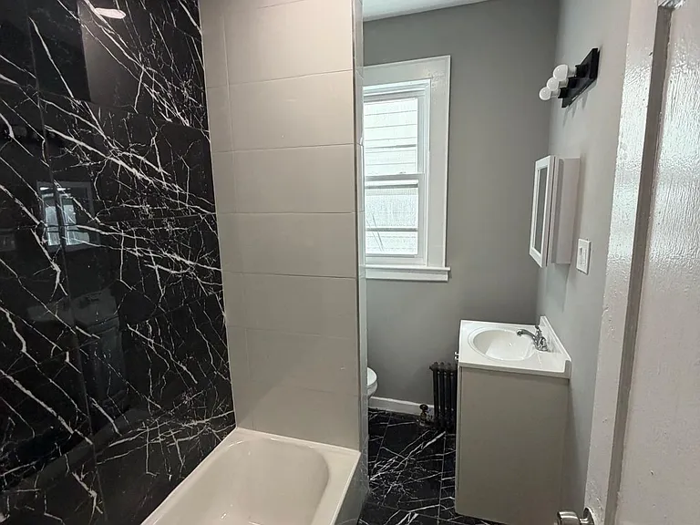 845 S 19th St #1L — Photo 3
