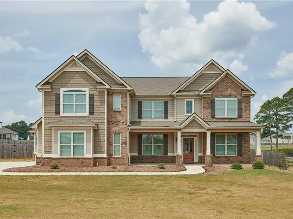225 Township Dr, Senoia, GA 30276
