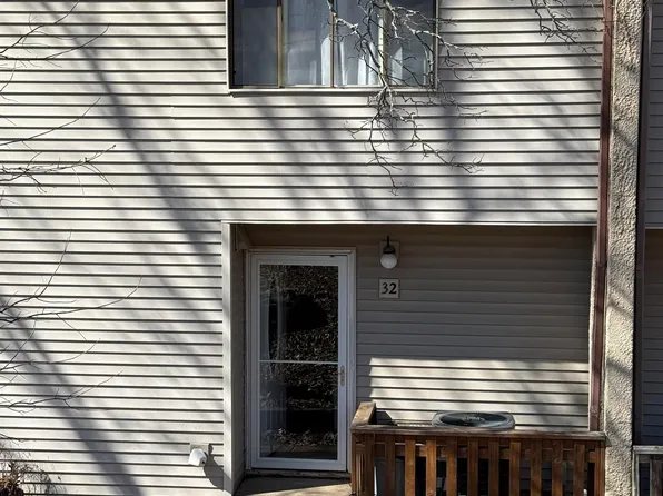 104 Chelsea Dr APT 32, Fairfield Bay, AR 72088