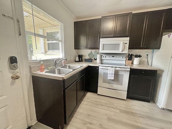 4th image of 1918 9th Ave APT 3