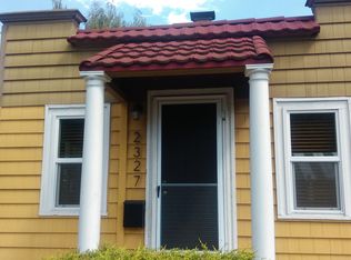 2327 SE Hawthorne Blvd, Portland, OR 97214