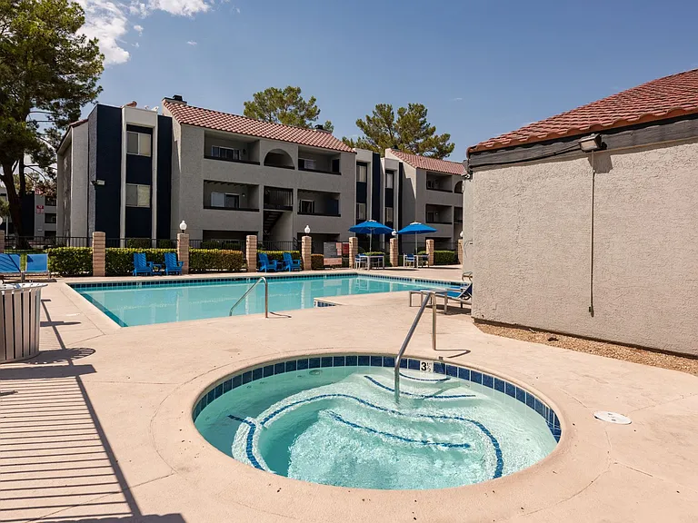 Villas at Green Valley — Photo 18